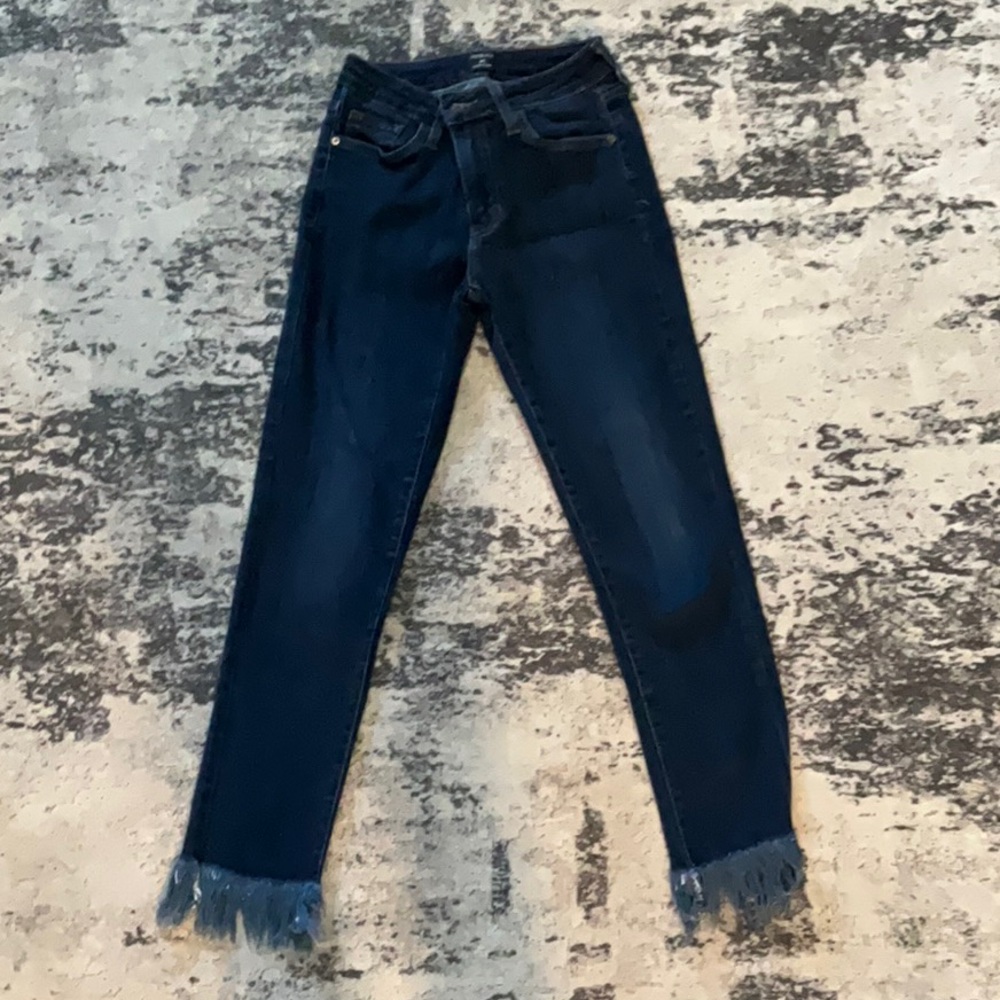 Just Black Dark Blue Cropped Jeans with Frayed Hem